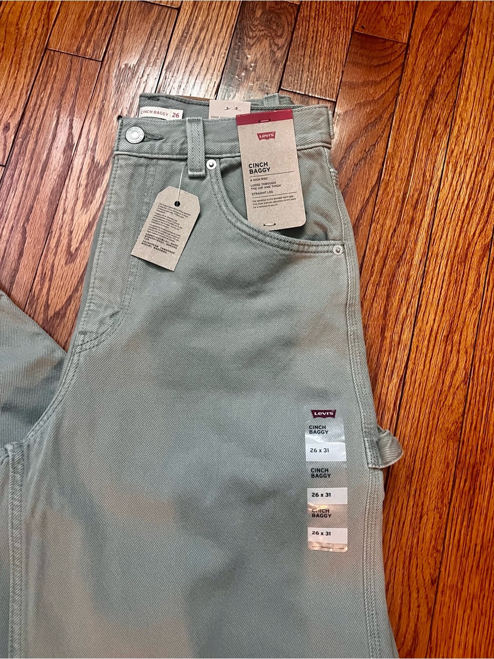NWT Levi Jeans - Picture 6 of 10